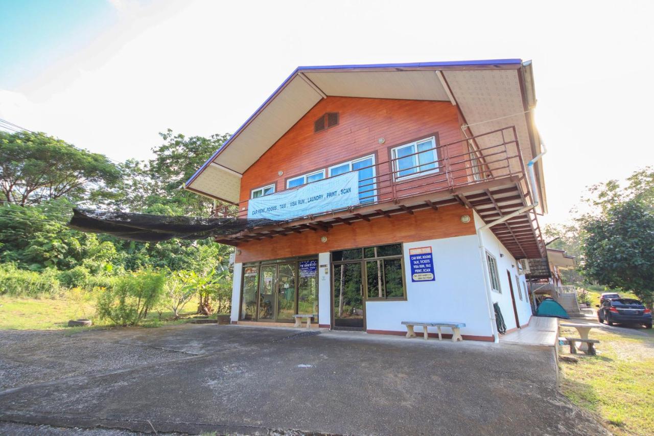 Oyo 75373 Chamil House Hotel Nai Harn ภายนอก รูปภาพ