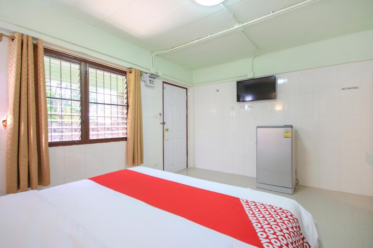 Oyo 75373 Chamil House Hotel Nai Harn ภายนอก รูปภาพ
